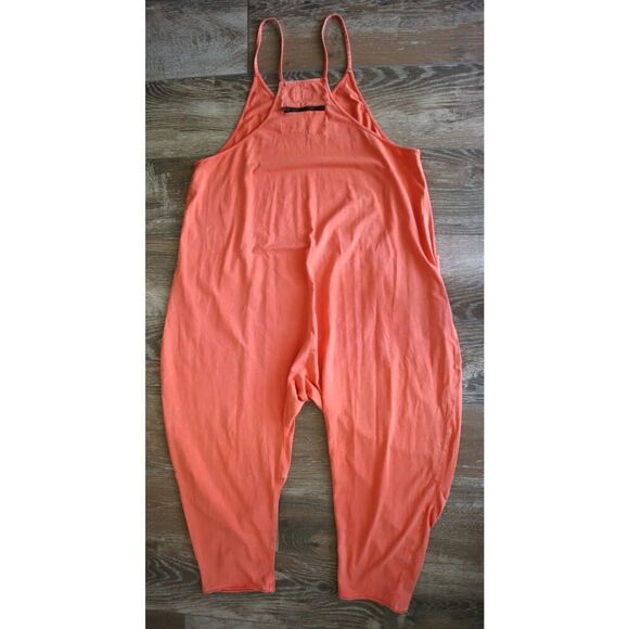 Free People Movement OB1239677 Women's Sz XL Coral Hot Shot Jumpsuit - Picture 2 of 8